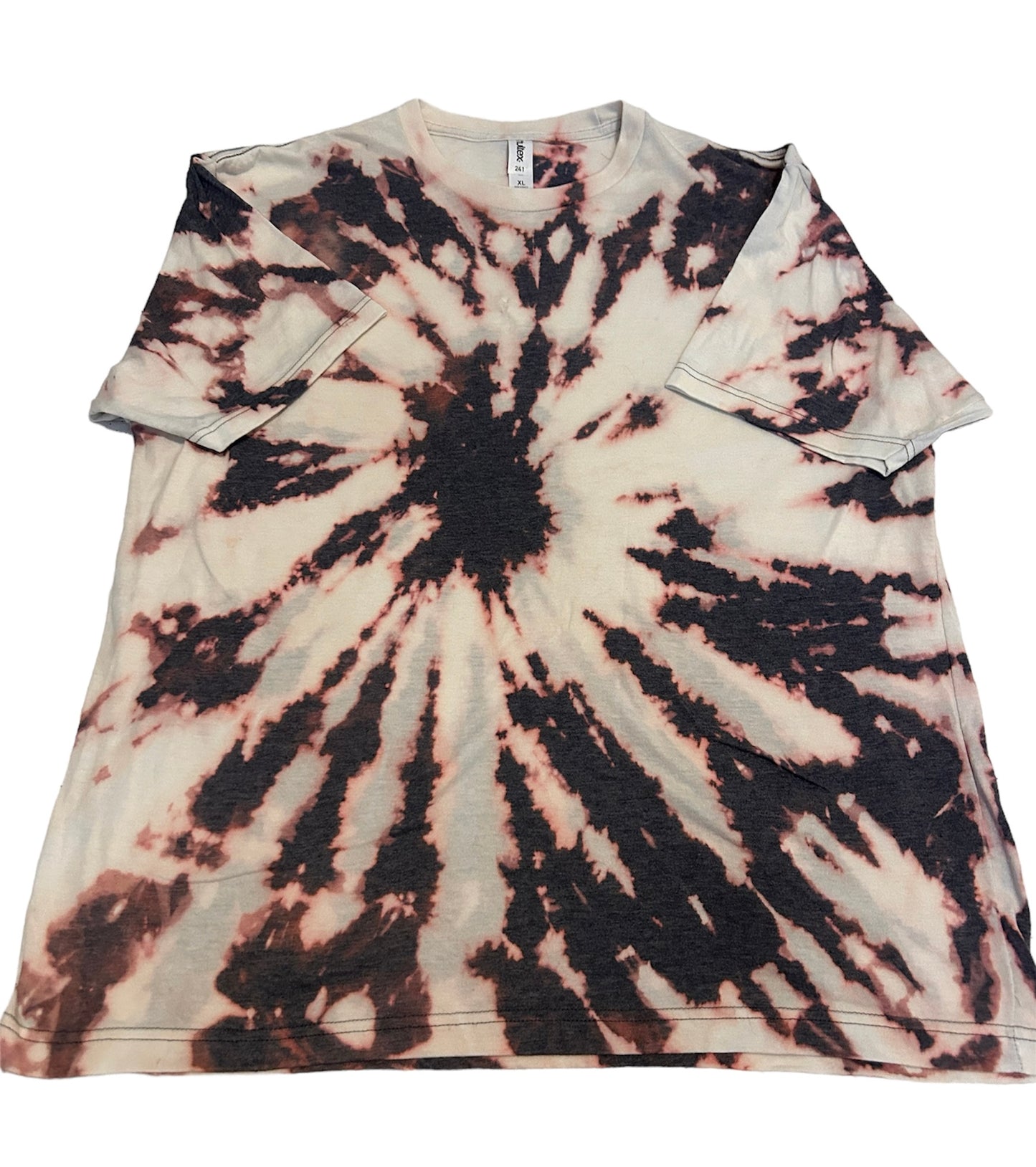 Reverse Dye Swirl